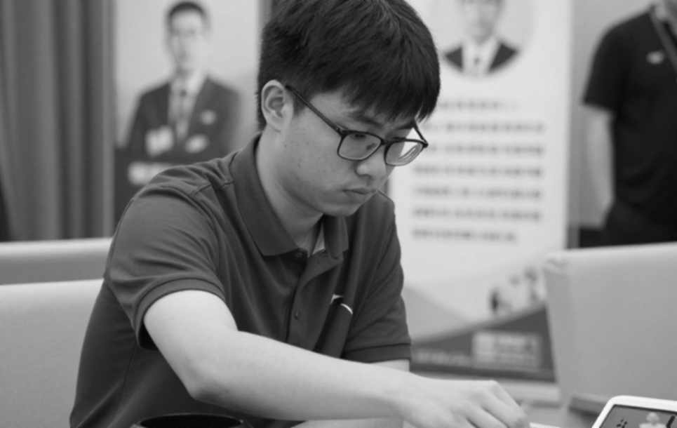 27 मिनिएचर, 10 ओपनिंग आर्टिकल और एक गायब हर: ChessBase Magazine #225 का लेजर ऑडिट
